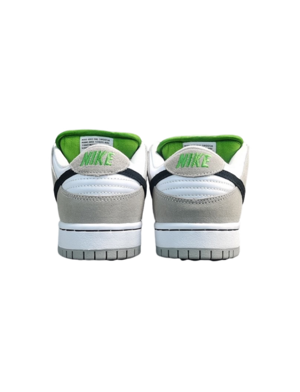 Nike SB Dunk Low Chlorophyll